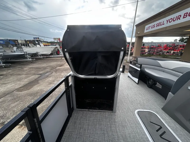 Slide: The Image of Avalon Venture 85 Quad Lounge - 23' 2025 - 19