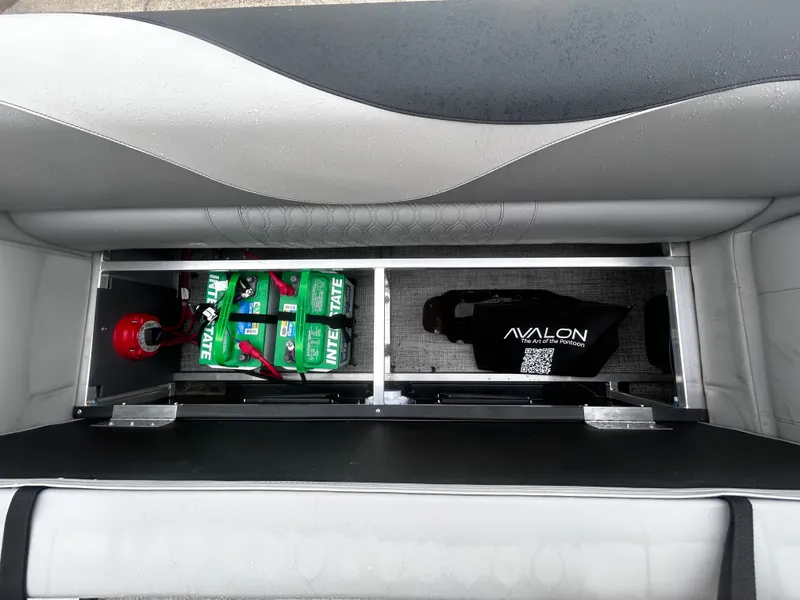 Slide: The Image of Avalon Venture 85 Quad Lounge - 23' 2025 - 23