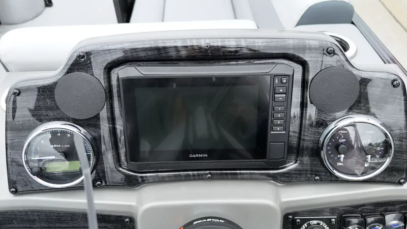 Slide: The Image of Avalon Venture 85 Quad Lounge - 23' 2025 - 18