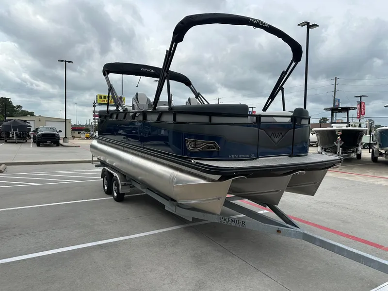 Slide: The Image of Avalon Venture 85 Quad Lounge - 23' 2025 - 6