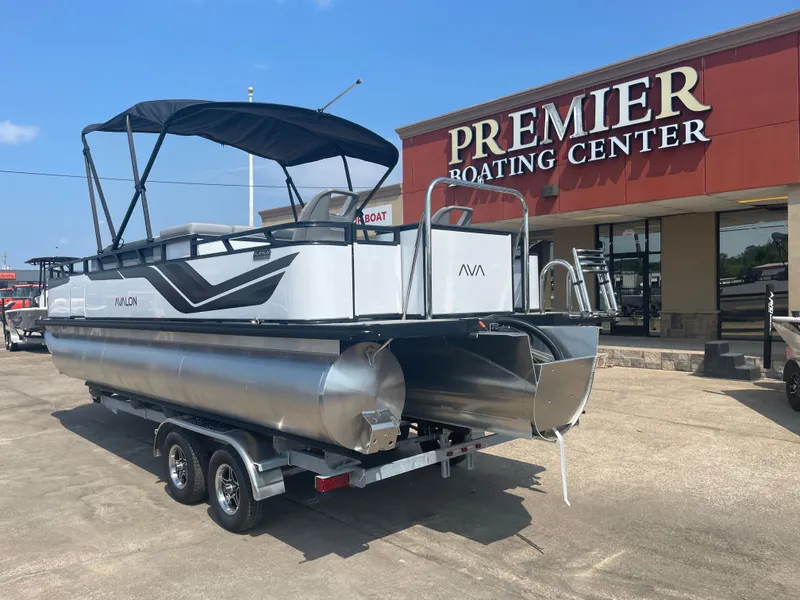 Slide: The Image of Avalon Venture 85 Quad Fish - 23' 2025 - 10