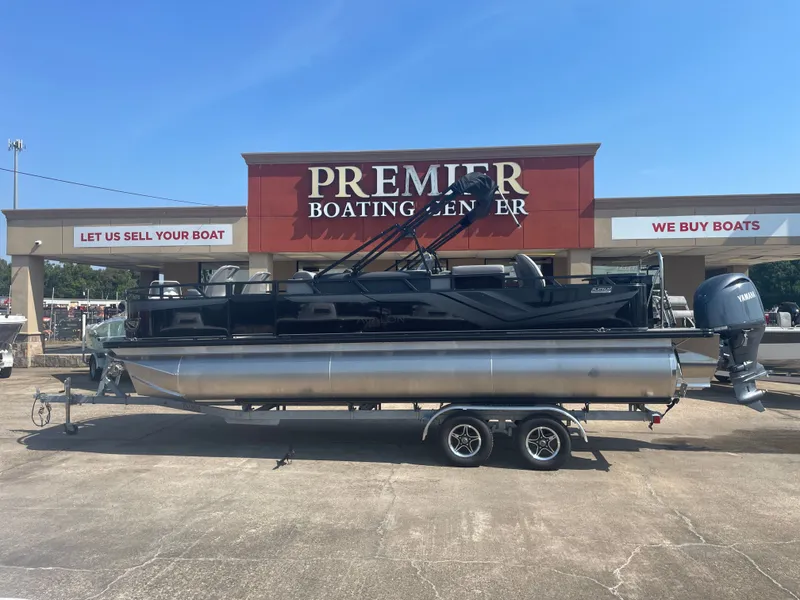 The Image of Avalon Venture 85 Quad Fish - 23' 2025 - 1