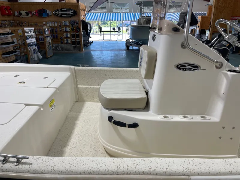 Slide: The Image of Carolina 17 DLX 2020 - 10