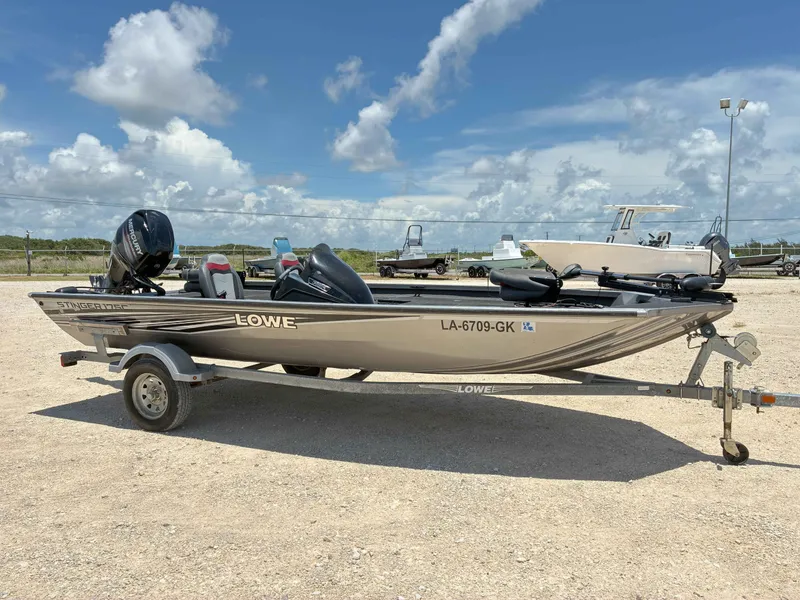 Slide: The Image of Lowe Stinger 175 2019 - 6