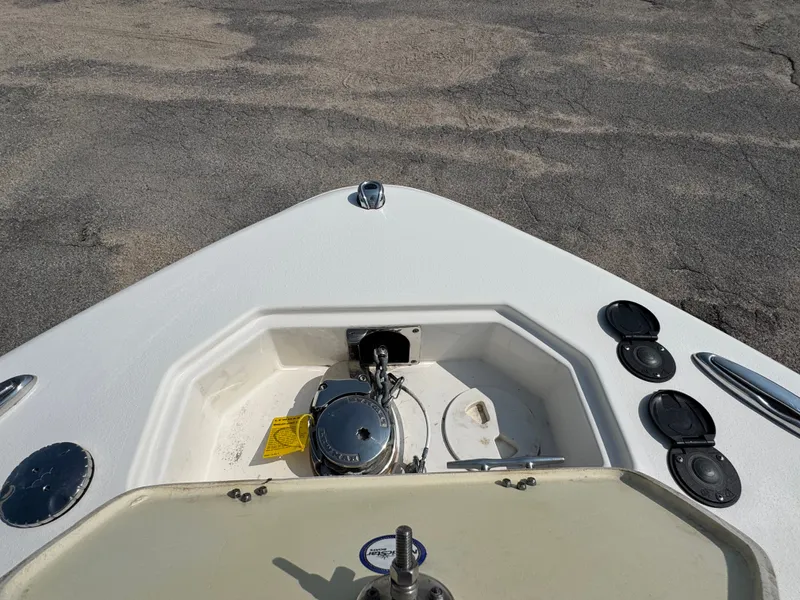 Slide: The Image of NauticStar 2602 Legacy 2022 - 16