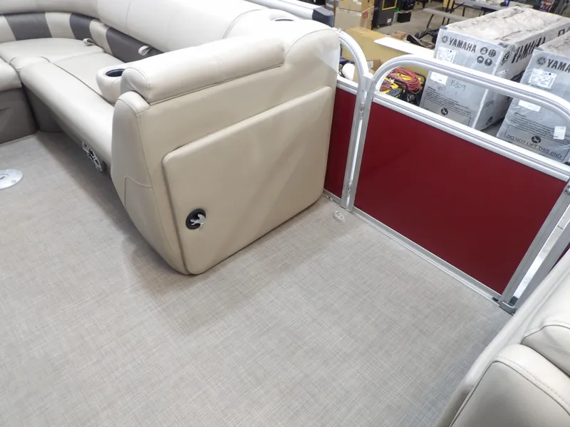 Slide: The Image of Sun Tracker Party Barge 20 DLX 2023 - 13