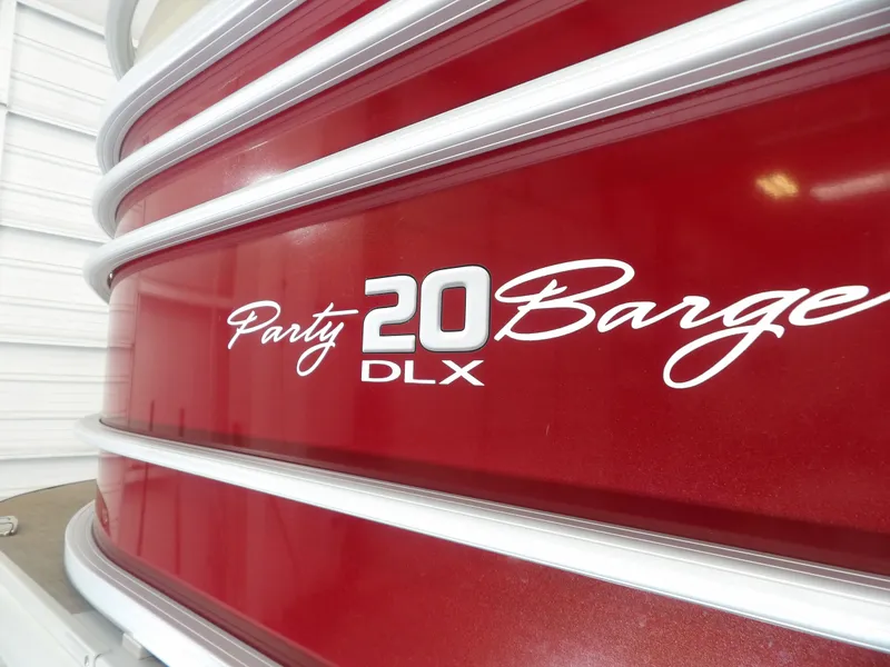 Slide: The Image of Sun Tracker Party Barge 20 DLX 2023 - 8