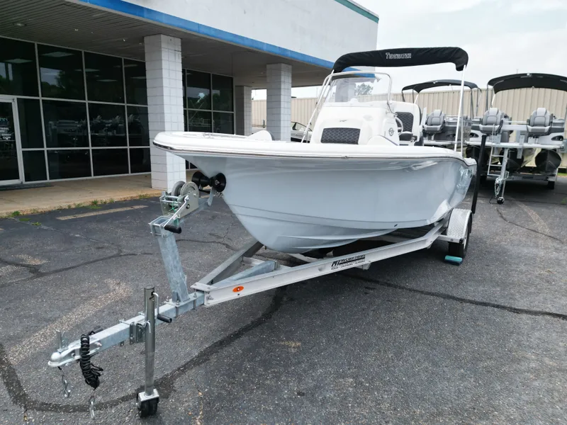 Slide: The Image of Tidewater 198 CC Adventure 2025 - 16