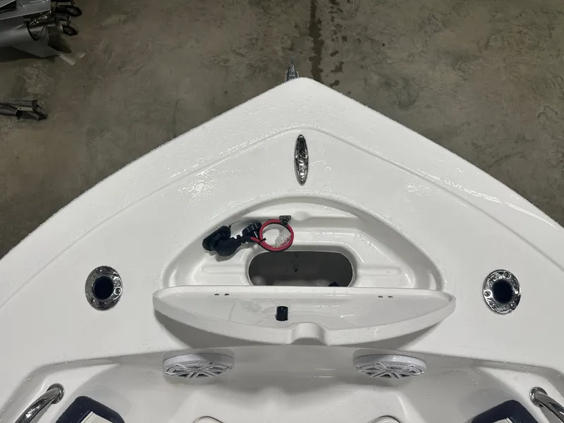 Slide: The Image of Tidewater 198 CC Adventure 2025 - 46