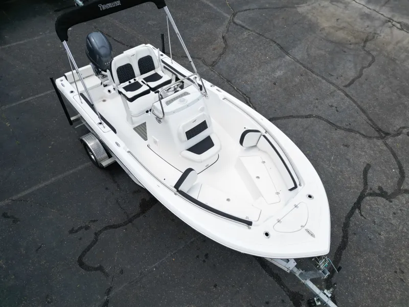 Slide: The Image of Tidewater 198 CC Adventure 2025 - 8