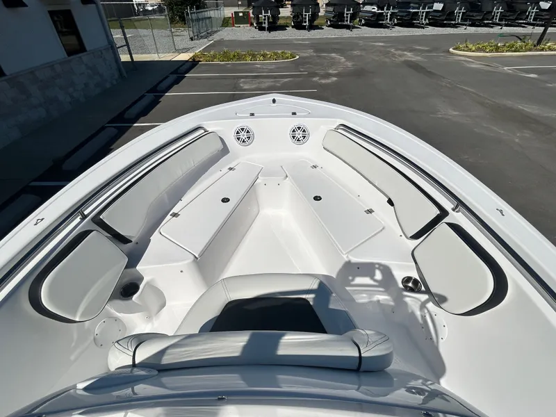 Slide: The Image of Tidewater 198 CC Adventure 2026 - 11