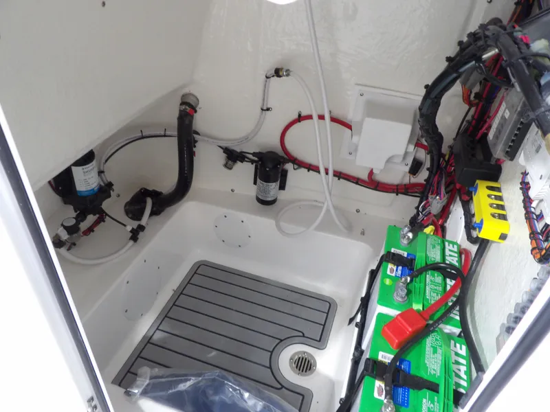 Slide: The Image of Tidewater 210 LXF 2025 - 22