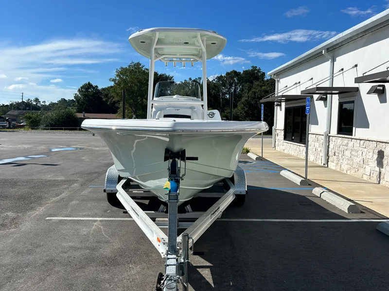 Slide: The Image of Tidewater 210 LXF 2025 - 8