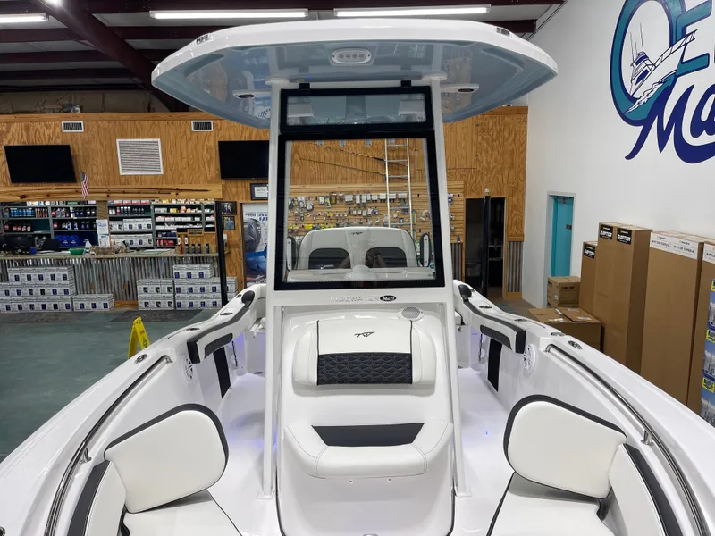 Slide: The Image of Tidewater 210 LXF 2025 - 25