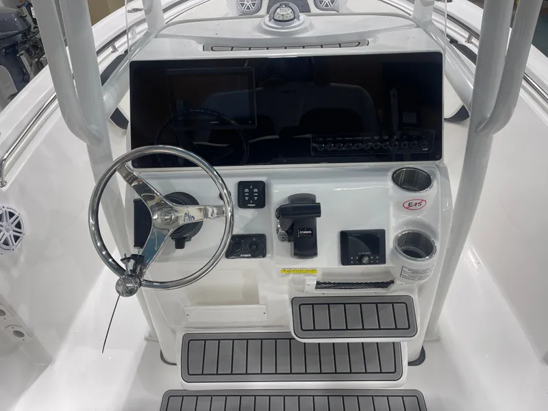 Slide: The Image of Tidewater 210 LXF 2025 - 28