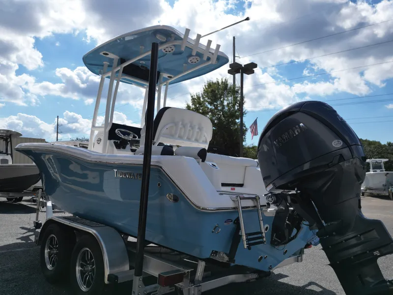 Slide: The Image of Tidewater 210 LXF 2025 - 9