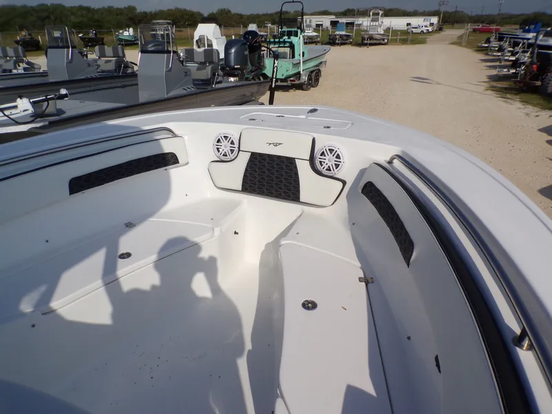 Slide: The Image of Tidewater 220 LXF 2025 - 15