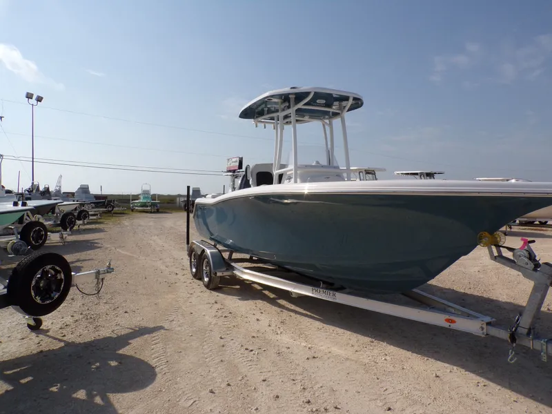 Slide: The Image of Tidewater 220 LXF 2025 - 7