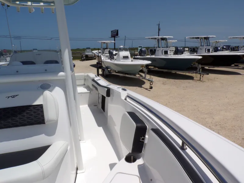 Slide: The Image of Tidewater 220 LXF 2025 - 15