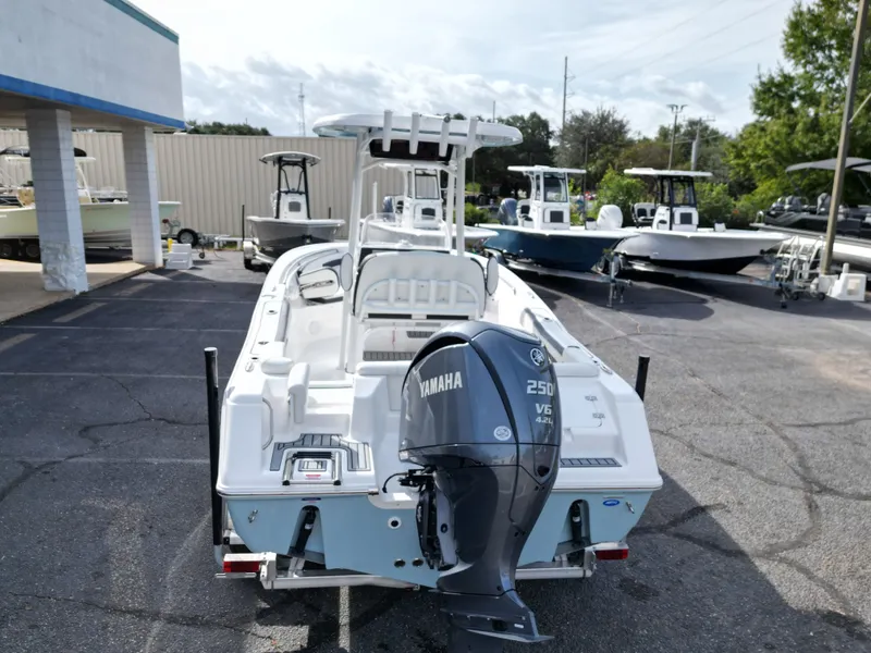 Slide: The Image of Tidewater 220 LXF 2025 - 38