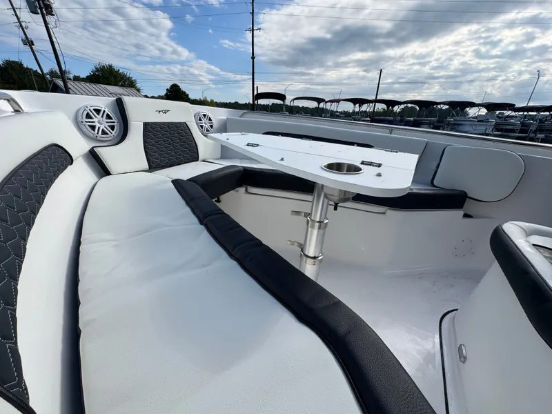 Slide: The Image of Tidewater 232 CC Adventure 2026 - 29