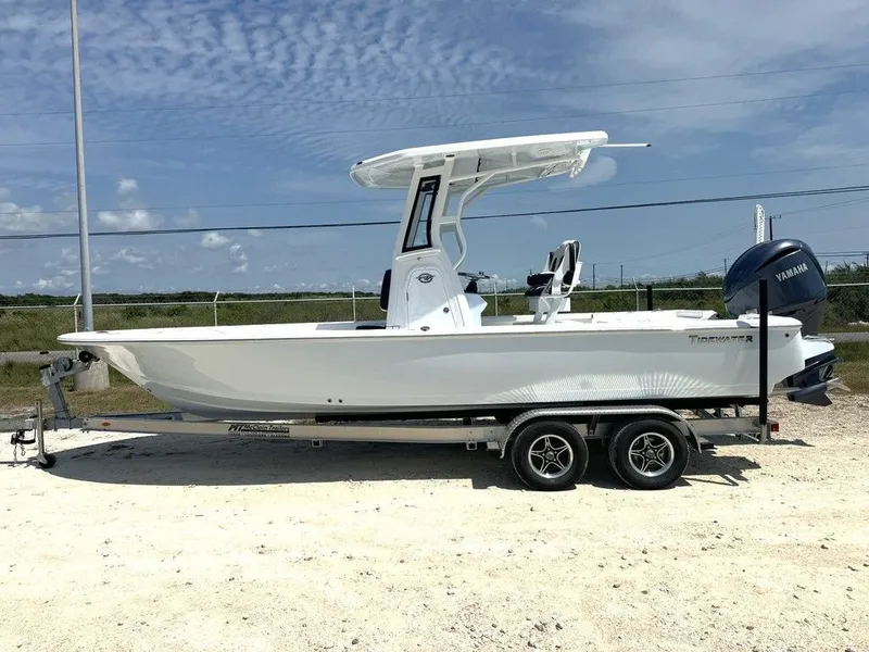 The Image of Tidewater 2410 Bay Max 2025 - 1