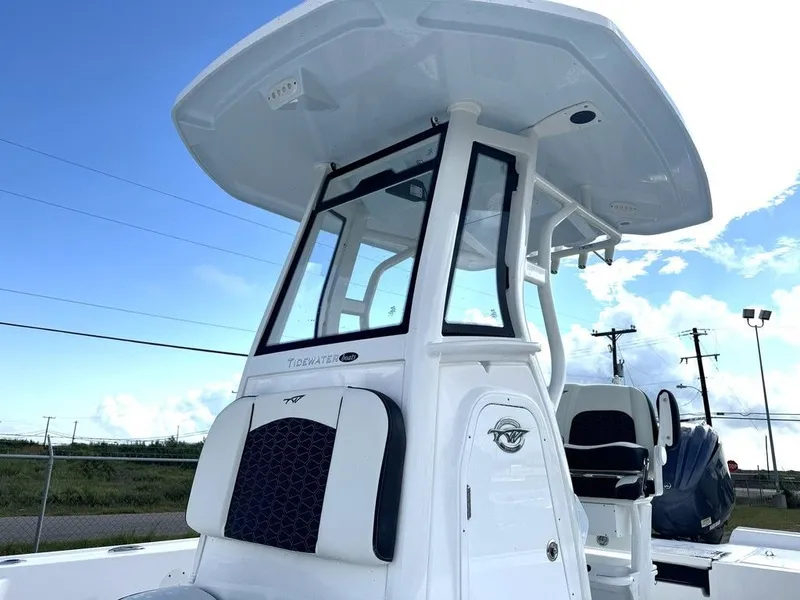 Slide: The Image of Tidewater 2410 Bay Max 2025 - 28