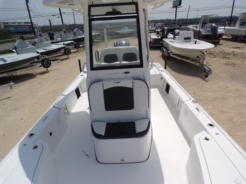 Slide: The Image of Tidewater 2410 Bay Max 2025 - 23
