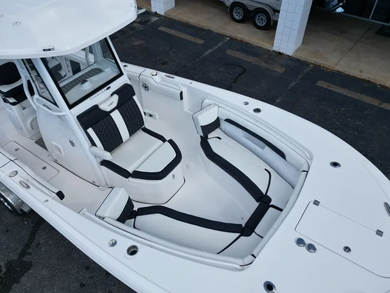 Slide: The Image of Tidewater 256 LXF 2025 - 11