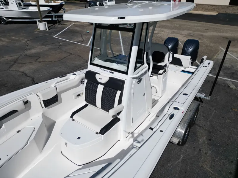 Slide: The Image of Tidewater 256 LXF 2025 - 32