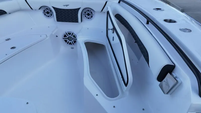 Slide: The Image of Tidewater 256 LXF 2025 - 46