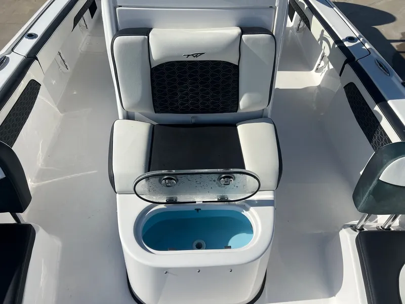 Slide: The Image of Tidewater 2700 Carolina Bay 2024 - 21