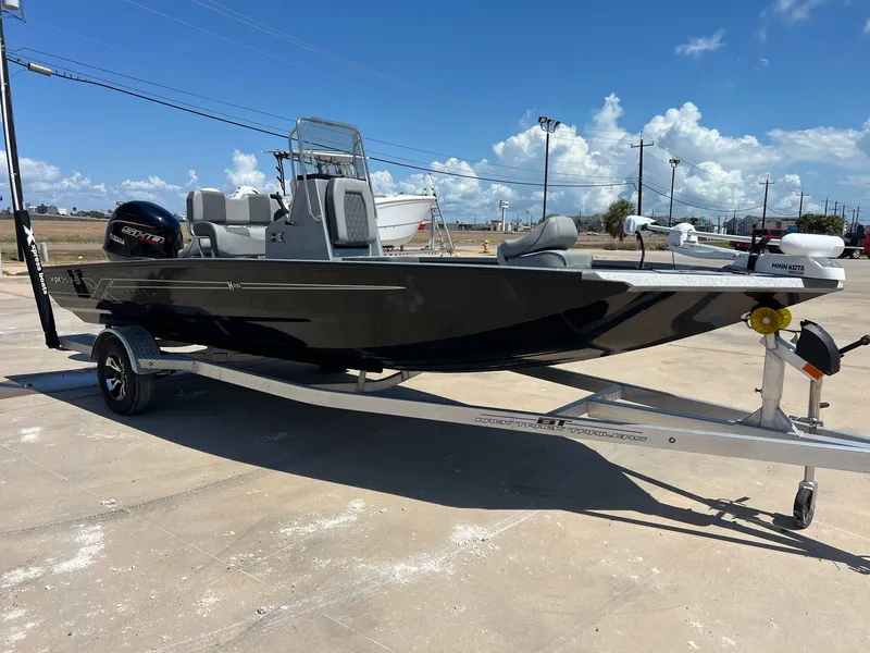 Slide: The Image of Xpress H20B Bay 2025 - 8