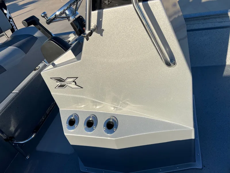 Slide: The Image of Xpress H210B Bay 2025 - 23