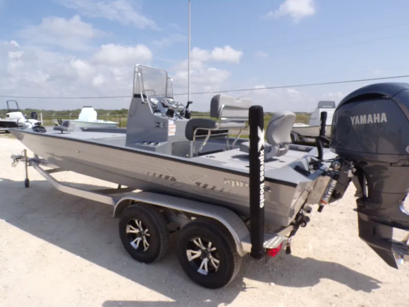 Slide: The Image of Xpress H210B Bay 2025 - 10