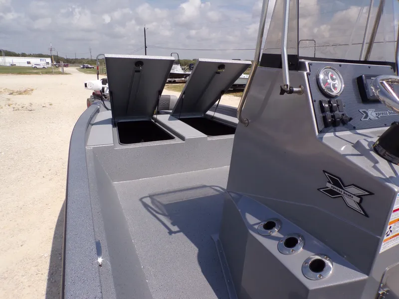 Slide: The Image of Xpress H210B Bay 2025 - 15