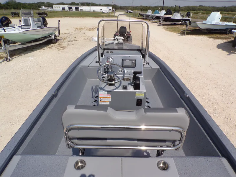 Slide: The Image of Xpress H210B Bay 2025 - 20