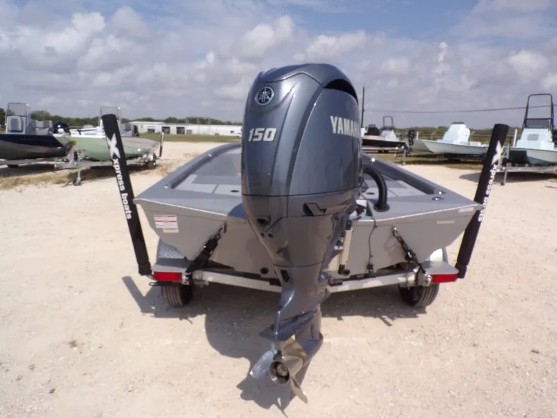 Slide: The Image of Xpress H210B Bay 2025 - 9