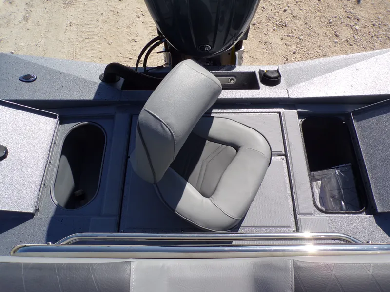 Slide: The Image of Xpress H210B Bay 2025 - 26