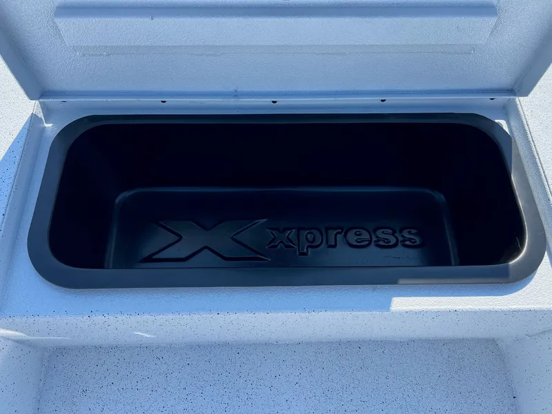 Slide: The Image of Xpress H22B Bay 2026 - 15