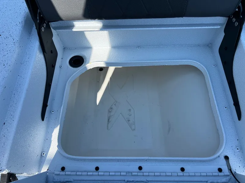 Slide: The Image of Xpress H22B Bay 2026 - 28