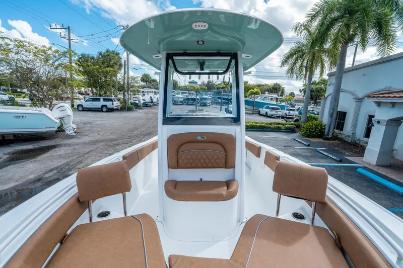 Slide: The Image of Sea Hunt Ultra 235 SE 2026 - 22