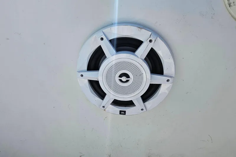 Slide: The Image of Speaker on 2004 Carver 444 Cockpit Motor Yacht, featuring JBL audio system. - 10