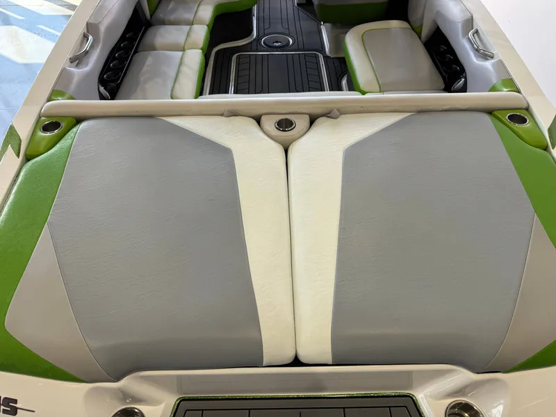 Slide: The Image of Axis T22 2014 - 9