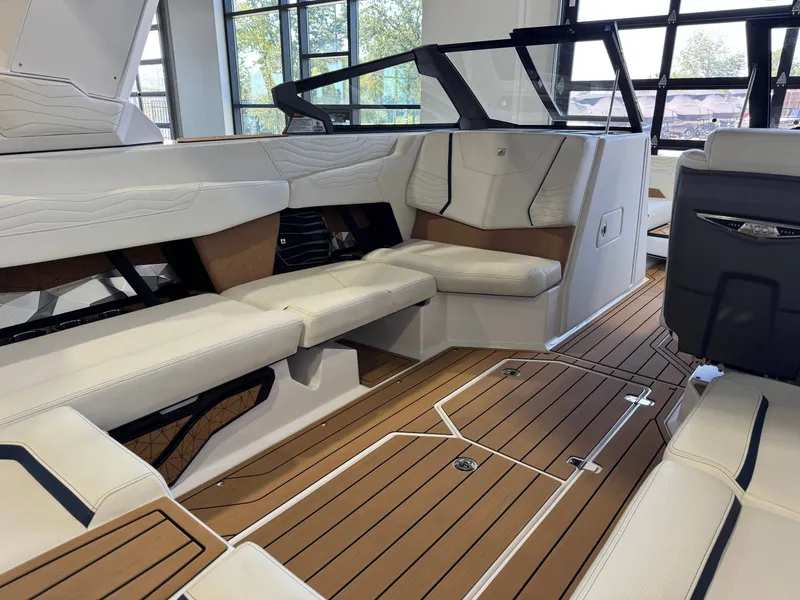 Slide: The Image of Nautique Super Air Nautique G23 2025 - 14