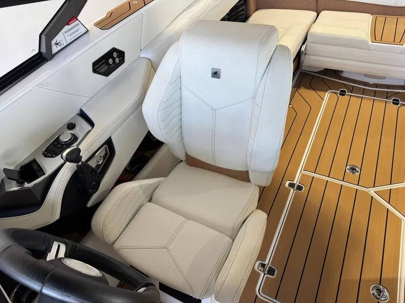 Slide: The Image of Nautique Super Air Nautique G23 2025 - 21