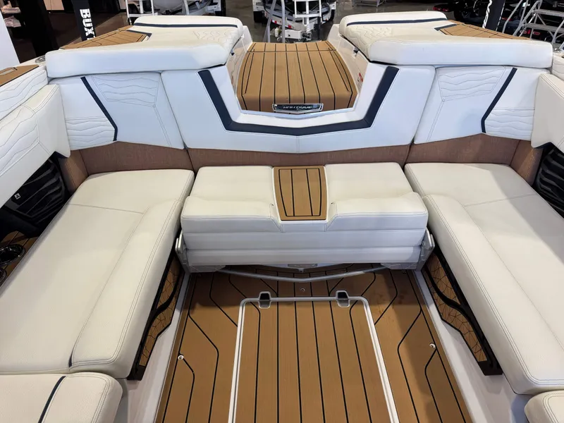 Slide: The Image of Nautique Super Air Nautique G23 2025 - 27