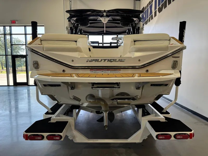 Slide: The Image of Nautique Super Air Nautique G23 2025 - 6