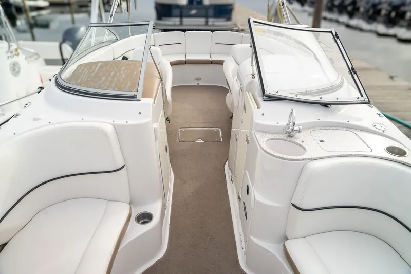 Slide: The Image of Four Winns Fun Ship F244 BR 2008 - 11