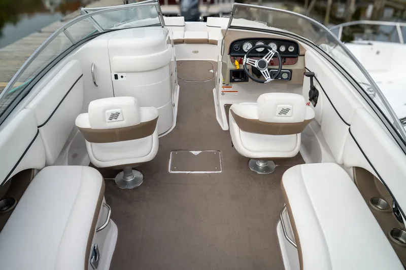 Slide: The Image of Four Winns Fun Ship F244 BR 2008 - 8